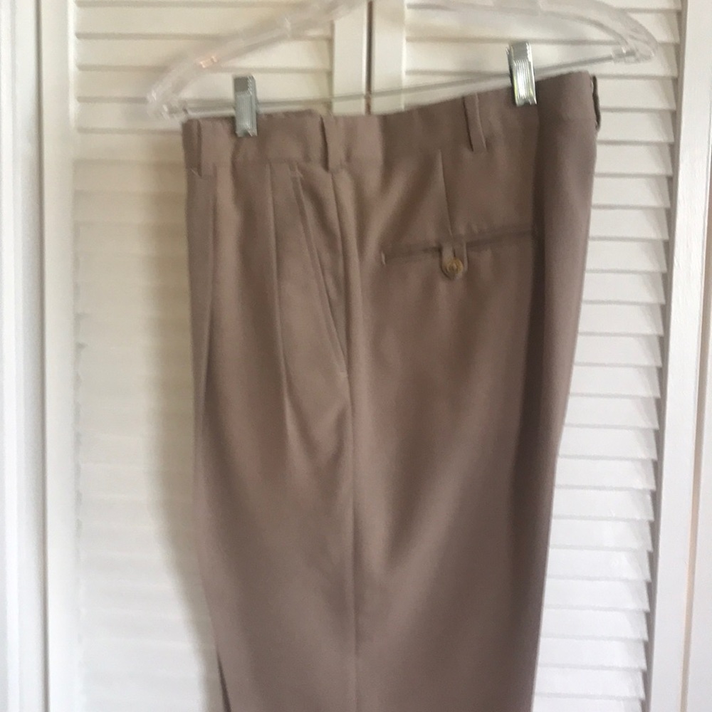 Men’s beige trouser.45% wool.
